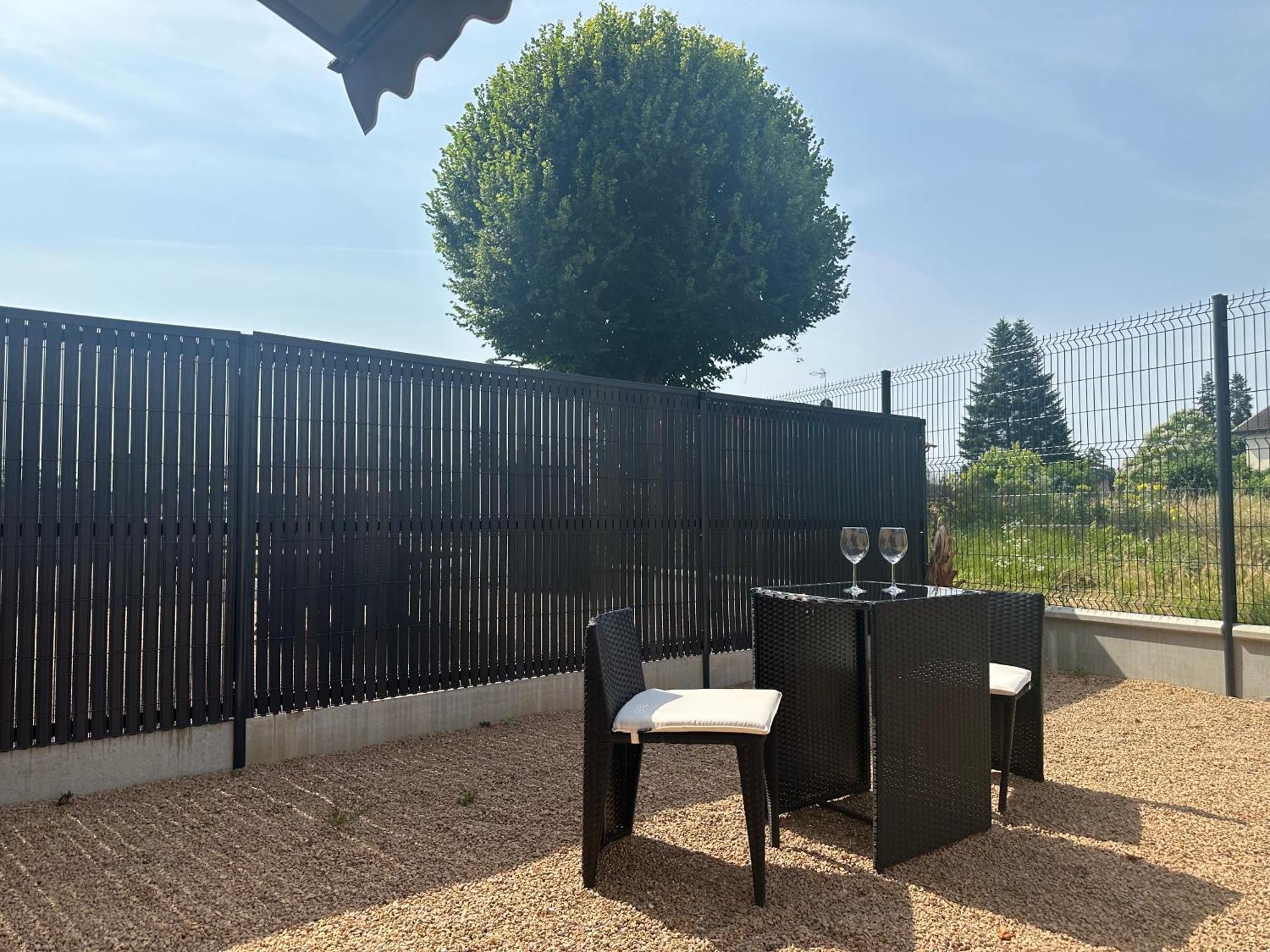 Studio Rose Des Vents Pont-de-Vaux Exterior photo